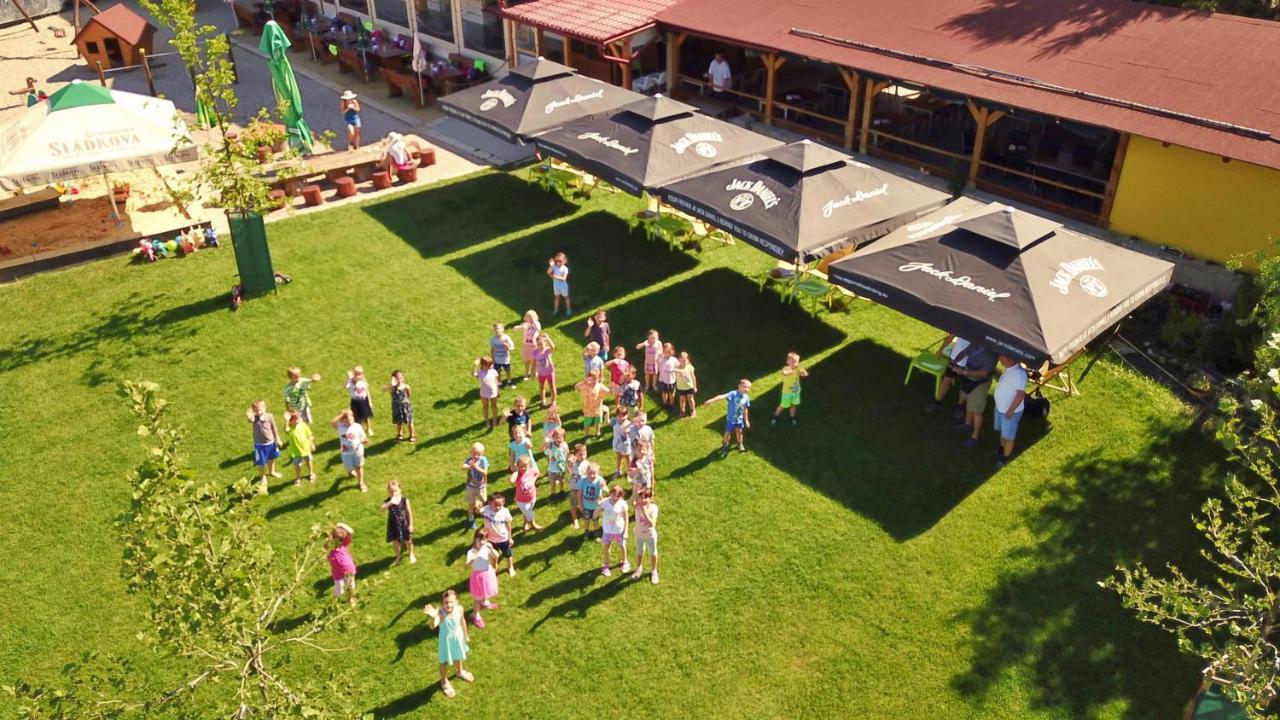 Apartmany Bejby Turnov Buitenkant foto